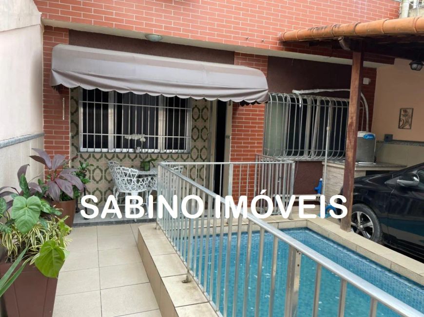 Linda casa 4 quartos/Suíte/Piscina. *TOP* Colubandê.