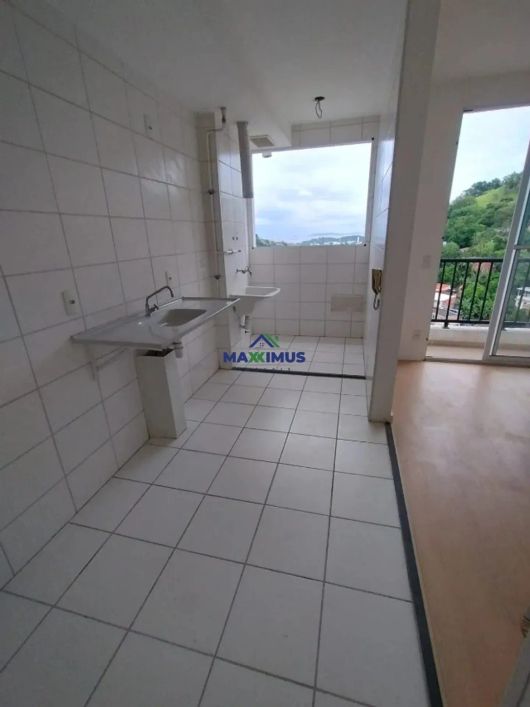 Oportunidade Imperdível De Apartamento Semi Novo No Dez Covanca!!