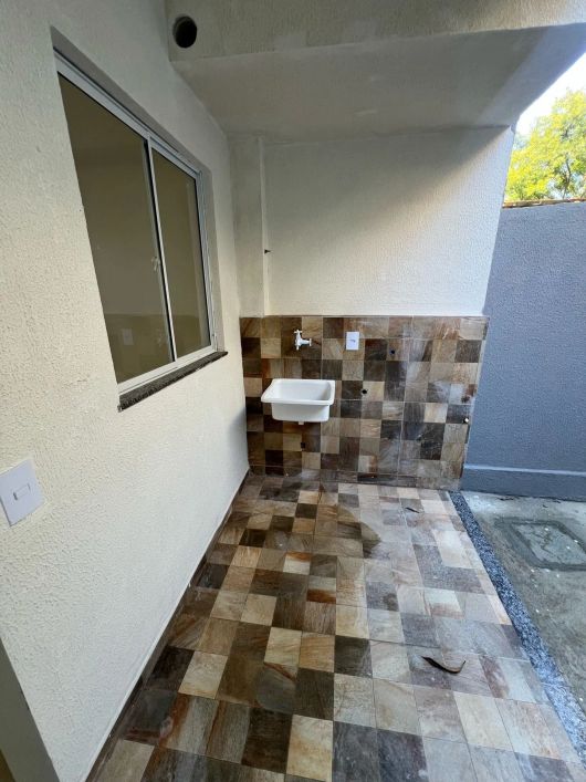 Imóvel para venda tem 34 metros quadrados com 1 quarto em Laranjal - São Gonçalo - RJ
