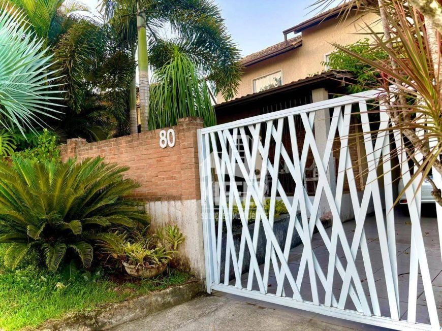 Casa com 3 quartos e piscina à venda, 180 m² por R$ 490.000 - Maria Paula - São Gonçalo/RJ