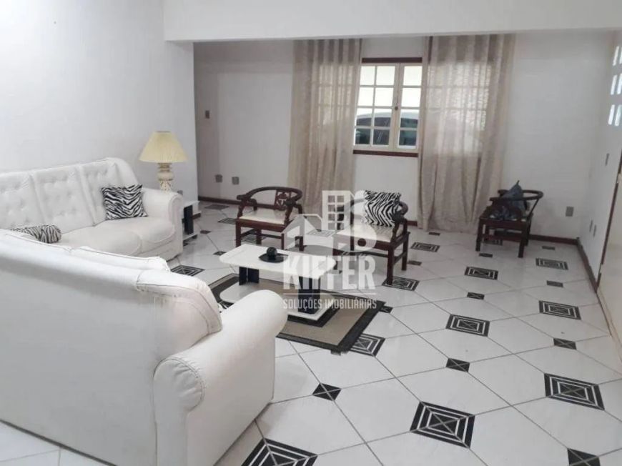 Casa com 4 quartos à venda, 1000 m² por R$ 950.000 - Monjolo - São Gonçalo/RJ