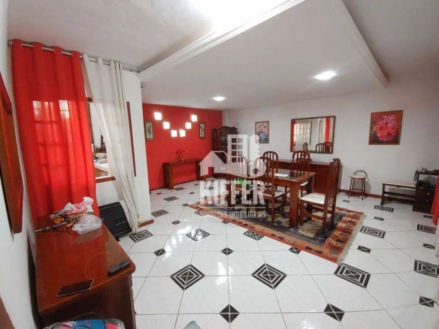 Casa com 4 quartos à venda, 1000 m² por R$ 950.000 - Monjolo - São Gonçalo/RJ