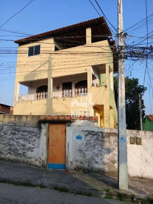Sobrado com duas casas
