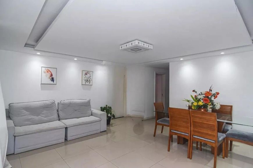 Casa à venda com 350m², 5 quartos e 1 vaga