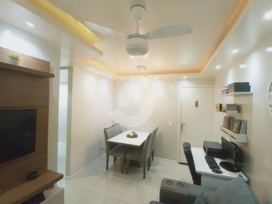 Apartamento á venda com 2 quartos em Nova Cidade - São Gonçalo - RJ