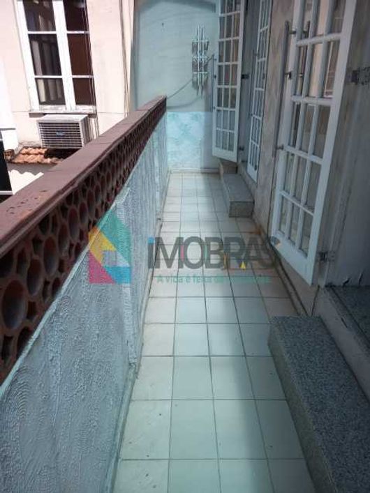 COPACABANA!!! MARAVILHOSO 3 QUARTOS COM VARANDA EM RUA TRANSVERSAL , PRÓXIMO A PRAIA.