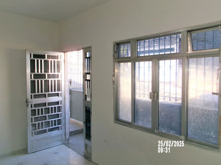 Casa 3 Andares c/ 2 Suítes + 1 Vaga Carro - Vila 8 de Maio - D.Caxias