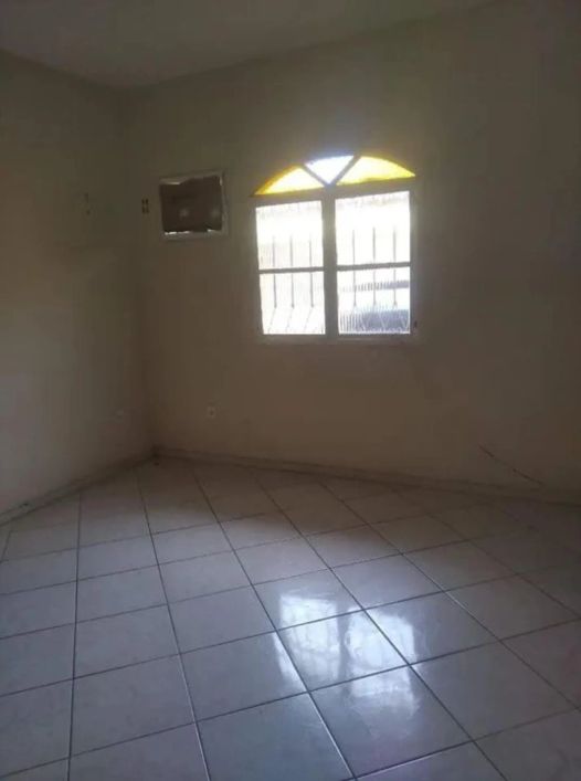 Imóvel para venda tem 100 metros quadrados com 2 quartos em Taquara - Duque de Caxias - RJ