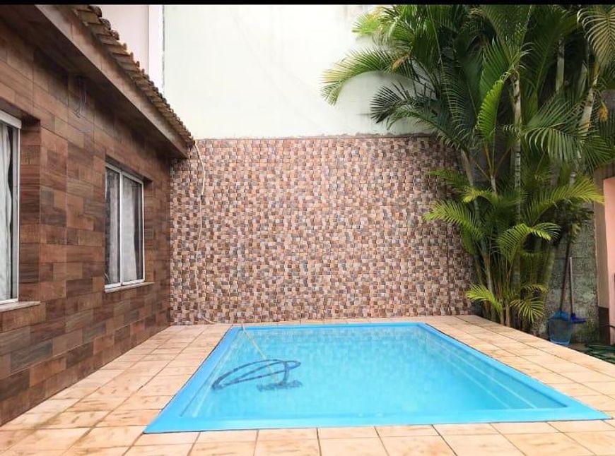 Casa de 306 metros quadrados no bairro Parque Fluminense com 3 quartos