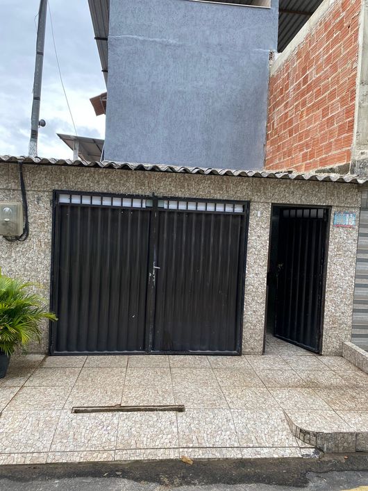 Casa linda com espaço de lazer Jardim Rotsen.