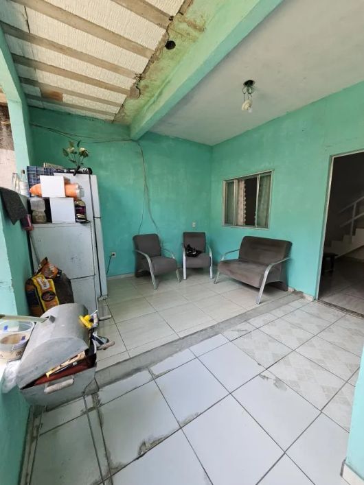 Casa para Venda em Duque de Caxias, Parque da Conquista, 2 dormitórios, 1 suíte, 1 banheiro, 2 vagas