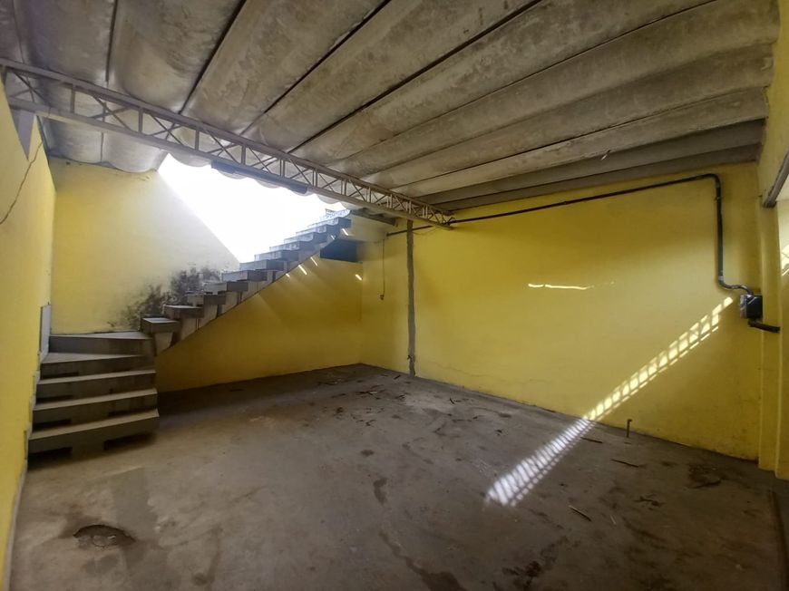 Sobrado para venda tem 177 metros quadrados com 2 quartos em Parque Lafaiete - Duque de Caxias - RJ