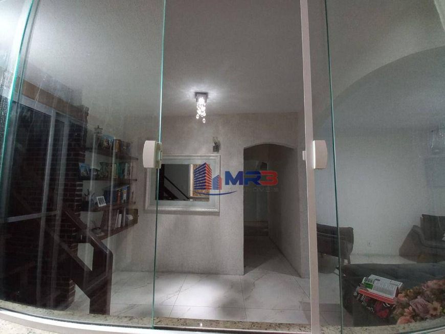 Chácaras Rio-Petrópolis | Casa 3 quartos, sendo 1 suite