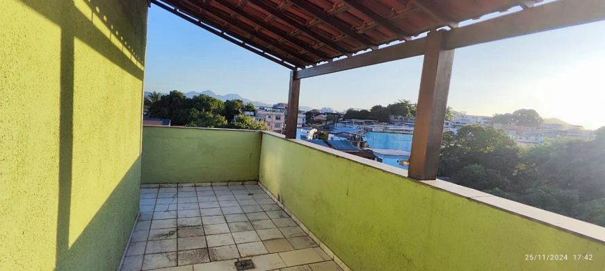 Apartamento para venda tem 100 metros quadrados com 4 quartos