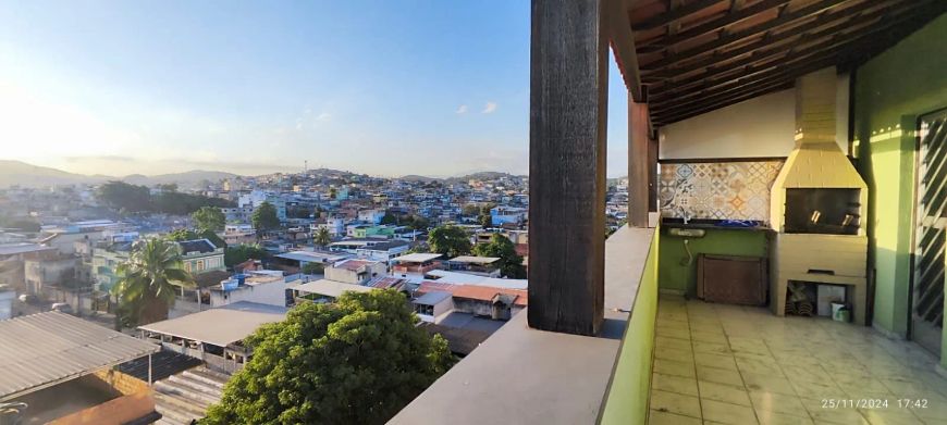 Apartamento para venda tem 100 metros quadrados com 4 quartos