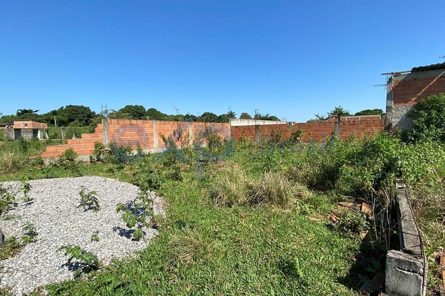 Terreno com 120m² no bairro Cidade dos Meninos