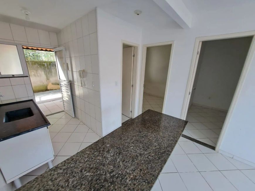 Imóvel para venda possui 50 metros quadrados com 2 quartos