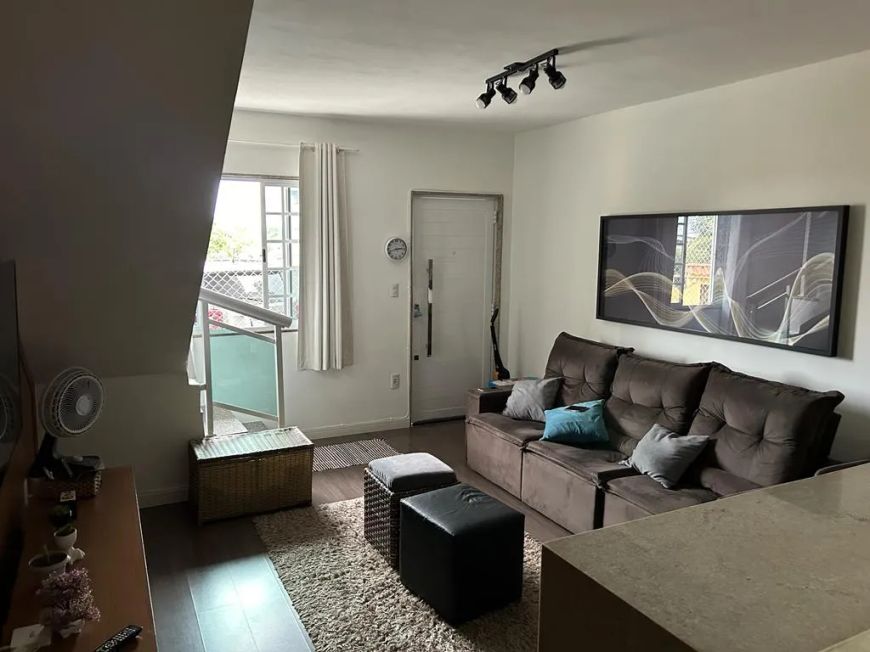 Casa à venda na Avenida Marquês de Baependi, Parque Moderno, Duque de Caxias - RJ