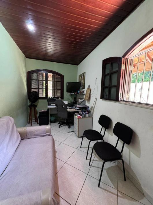 Linda casa na Taquara – 4 quartos e piscina!