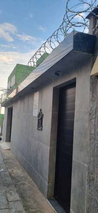 Duplex para venda com 280 metros quadrados com 3 quartos, 2 suítes, closet, piscina, salão de festa