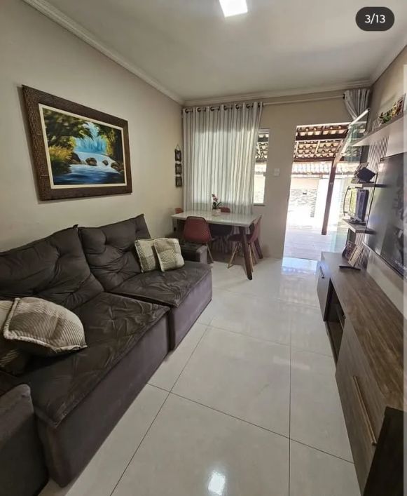 Casa à venda na Rua Vinte e Cinco de Agosto, Vila Santa Alice, Duque de Caxias - RJ