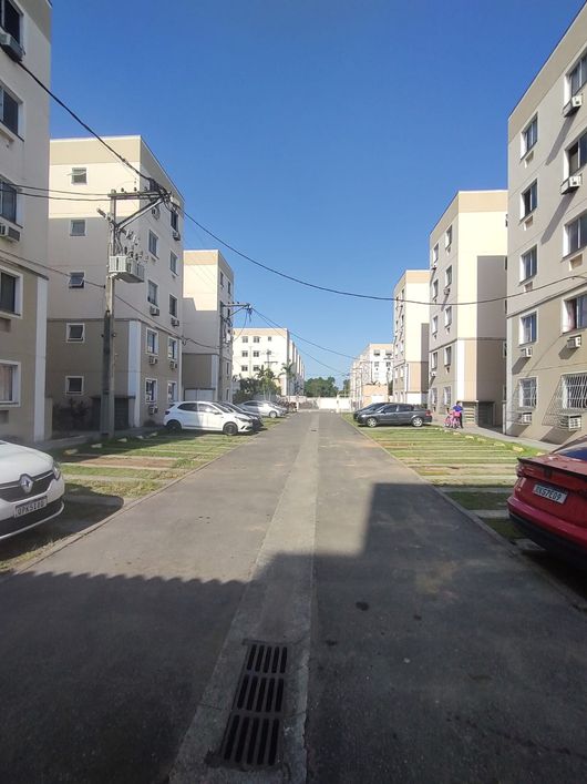 Apartamento 2 quartos e garagem, piscina