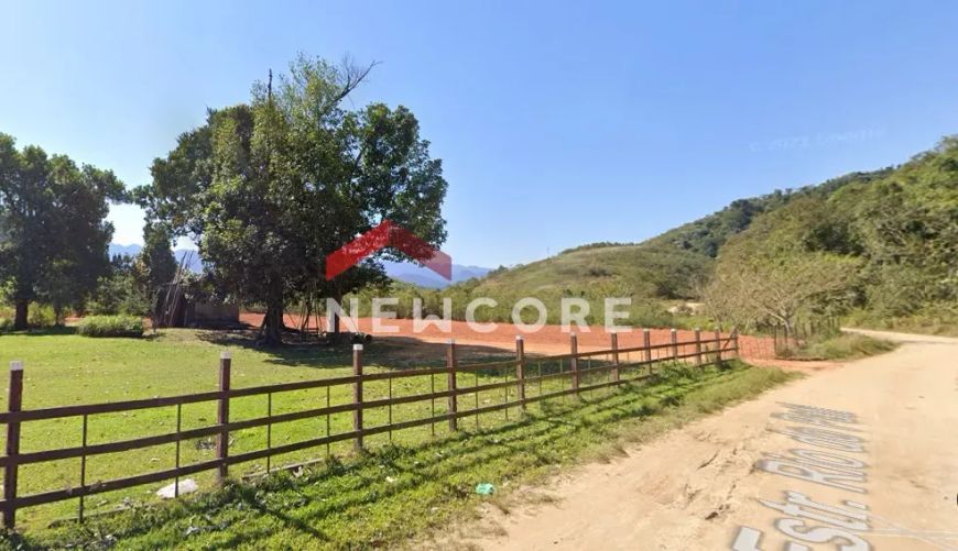 Lote em condomínio em Estrada São Lourenço - Xerém - Duque de Caxias/RJ