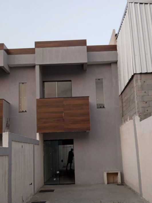 B2A IMÓVEIS VENDE CASA DUPLEX COM 2 QUARTOS EM SARACURUNA