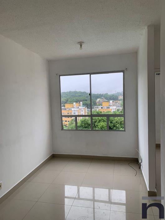 Apartamento à venda com 2 quartos em Jardim Primavera