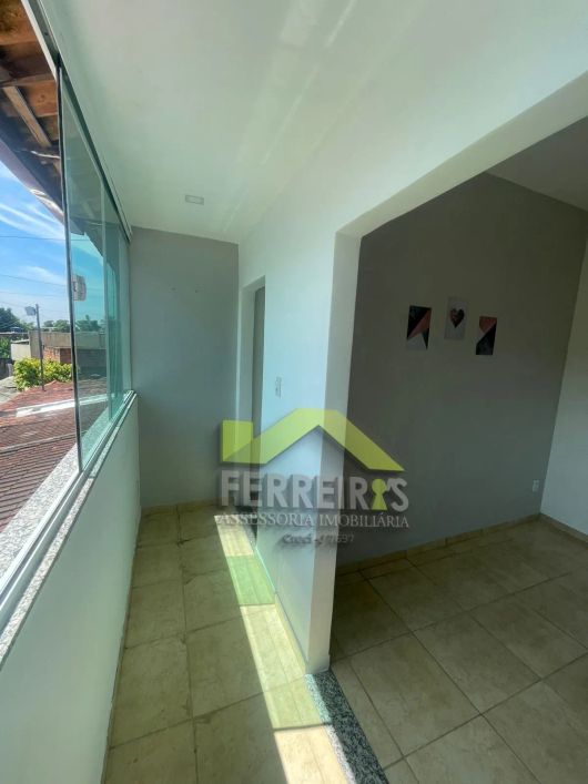 Casa linda ao lado da Av. aut.club reformada com 2 quartos, financiamento bancário.