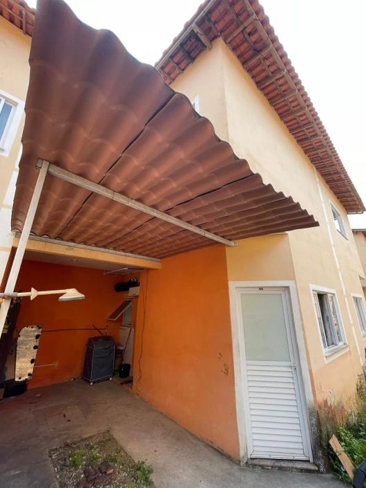 Imóvel para venda possui 80 metros quadrados com 2 quartos em Taquara - Duque de Caxias - RJ