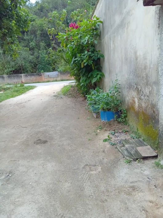 Casa à venda na Praça Vereador José Barreto, Parque Xerém, Duque de Caxias - RJ