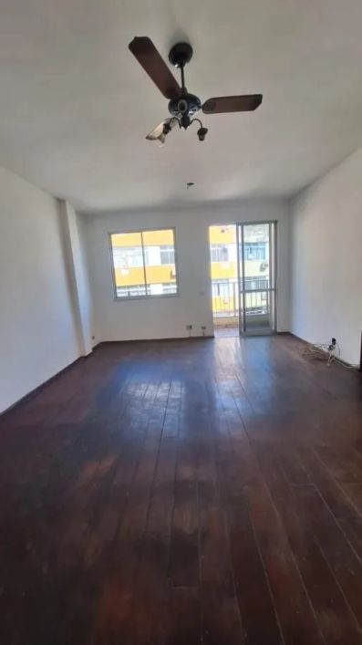 Apartamento à Venda em Jardim Vinte e Cinco de Agosto, Duque de Caxias - RJ