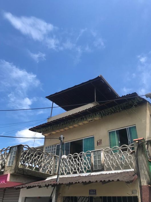 OPORTUNIDADE Casa a 5min do DOM ATACADISTA em Sta. Cruz da Serra