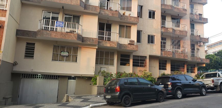 Apartamento para venda tem 102 metros quadrados com 2 quartos