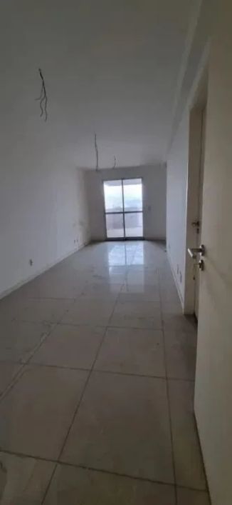Apartamento a venda com 95m, Na Barão de Tefé. 2 vagas. 25 de Agosto.