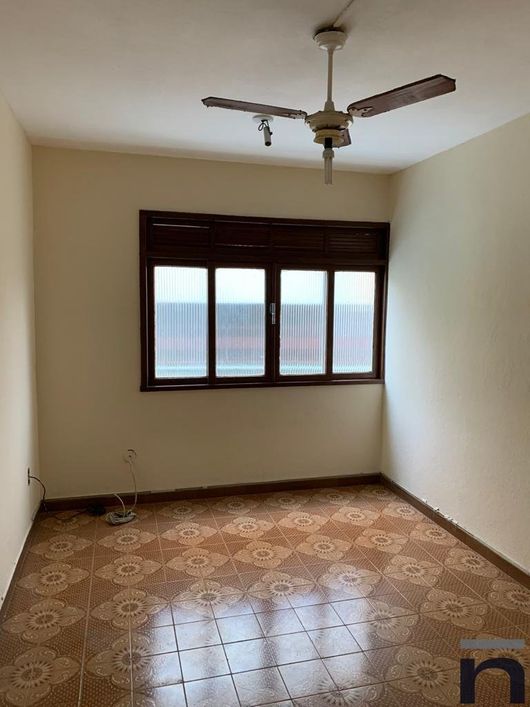 Apartamento com 2 quartos na 25 de Agosto à venda