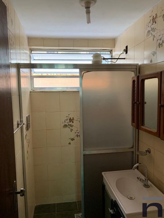 Apartamento com 2 quartos na 25 de Agosto à venda