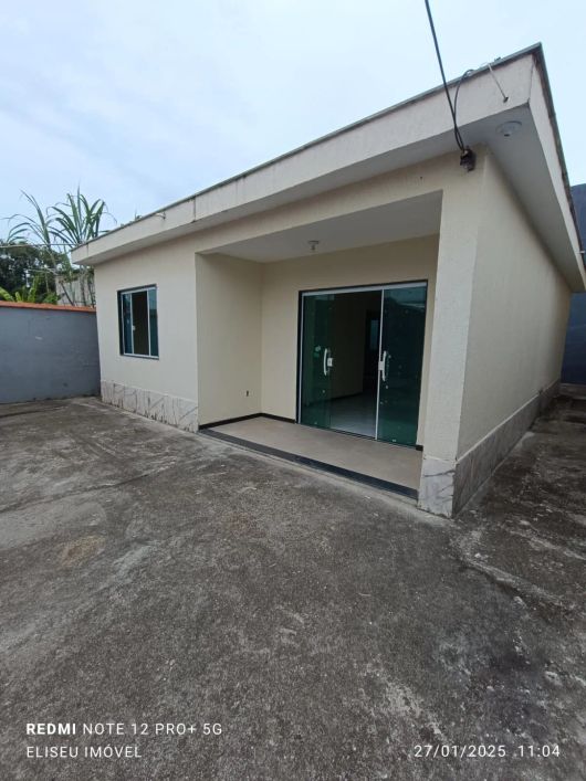 Casa à venda na Rua Torres, Parque Xerém, Duque de Caxias - RJ