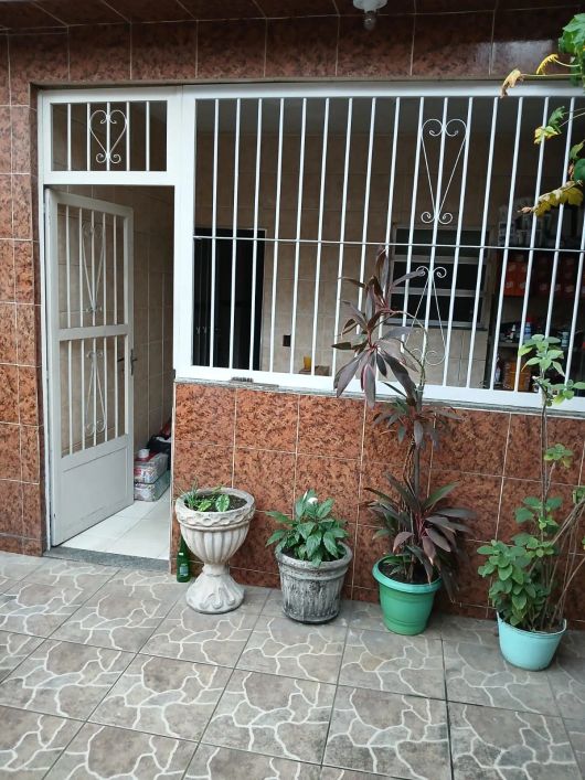 Imóvel para venda tem 200 metros quadrados com 2 quartos em Vila Oito de Maio - Duque de Caxias - RJ