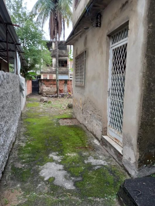 Terreno à venda em Duque de Caxias, Vila São Luís, com 200 m²