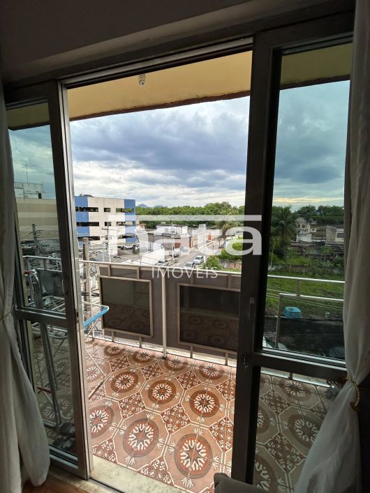 Apartamento de 2 quartos na 25 de Agosto à venda