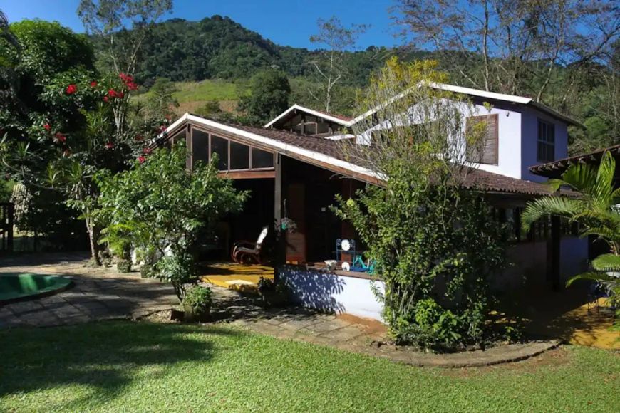 Santo Antônio Sítio na floresta exuberante 5 hectares 4 quartos à venda 1 hora do Rio de Janeiro RJ