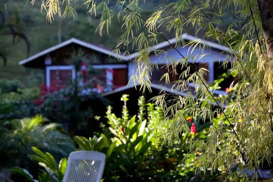 Santo Antônio Sítio na floresta exuberante 5 hectares 4 quartos à venda 1 hora do Rio de Janeiro RJ