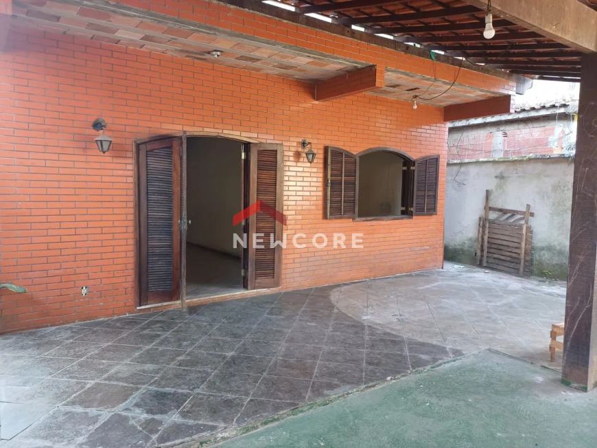Casa em Rua Valdemar Nunes do Couto - Vila Santa Alice - Duque de Caxias/RJ