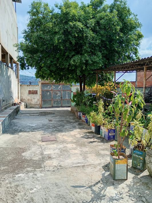 Imóvel para venda tem 500M2 com 3 quartos em Olavo Bilac - Duque de Caxias - RJ