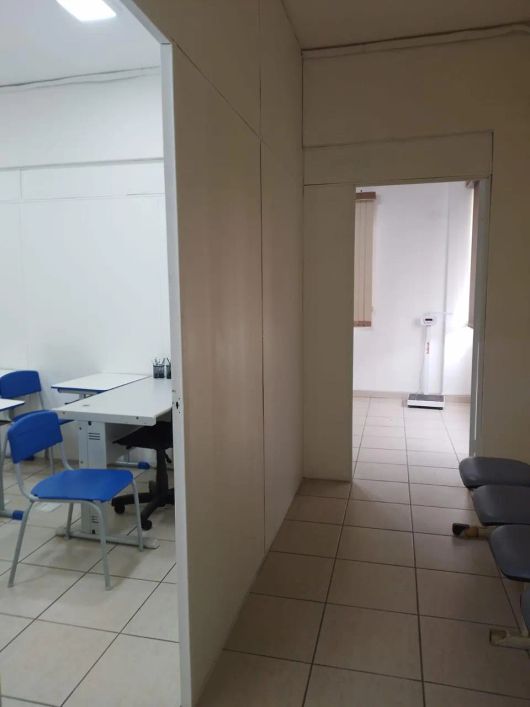 Sala Comercial para venda possui 35M2 com banheiro - Jardim Vinte e Cinco de Agosto