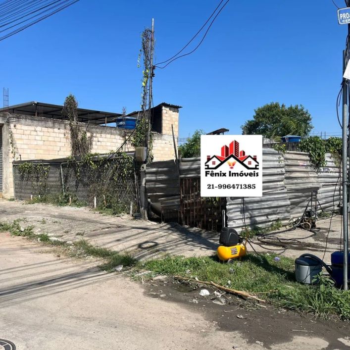 Imóvel para venda tem 160 metros quadrados em Chácaras Maria Helena - Duque de Caxias - RJ