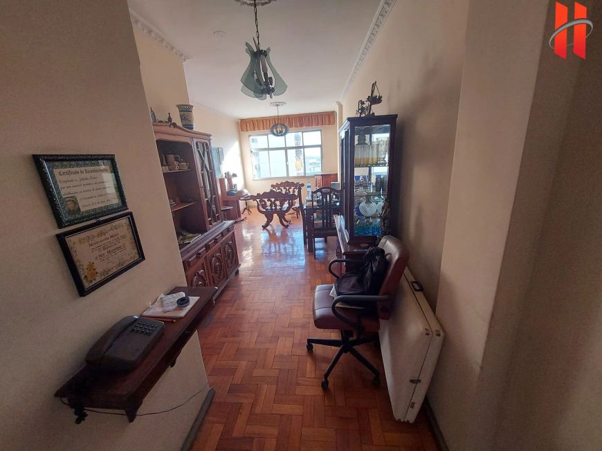 EXCELENTE APARTAMENTO COM 80M² NO JD 25 DE AGOSTO.