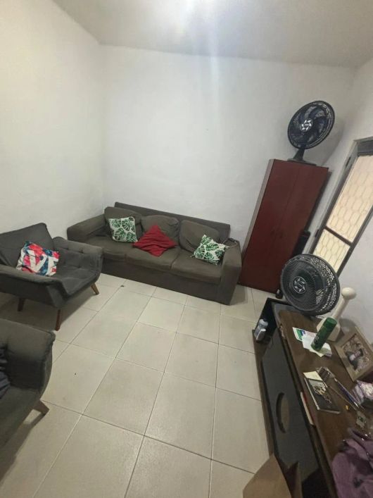 Imóvel para venda possui 60 metros quadrados com 2 quartos em Vila Itamarati - Duque de Caxias - RJ